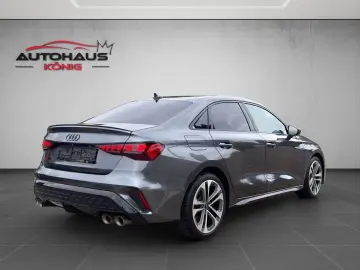 AUDI S3 Limousine 2.0 TFSI quattro AKRAPOVIC SONOS