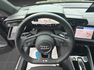 AUDI S3 Limousine 2.0 TFSI quattro AKRAPOVIC SONOS