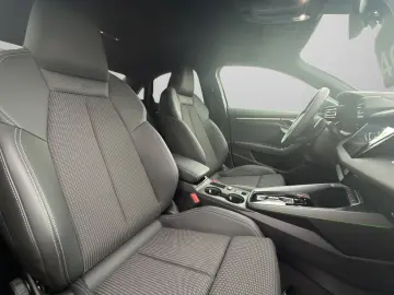 AUDI S3 Limousine 2.0 TFSI quattro AKRAPOVIC SONOS