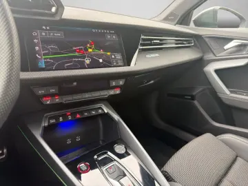 AUDI S3 Limousine 2.0 TFSI quattro AKRAPOVIC SONOS