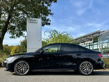 AUDI S3 Limousine qu. BLACK PANO AKRAPOVIC HuD KAMERA