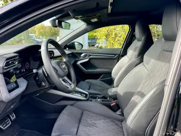 AUDI S3 Limousine qu. BLACK PANO AKRAPOVIC HuD KAMERA