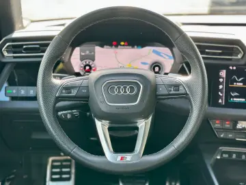 AUDI S3 Limousine qu. BLACK PANO AKRAPOVIC HuD KAMERA