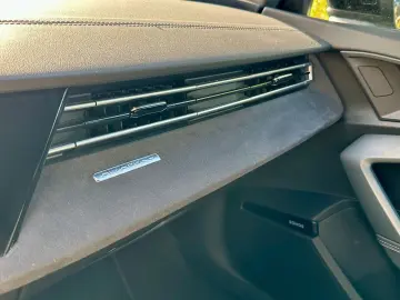 AUDI S3 Limousine qu. BLACK PANO AKRAPOVIC HuD KAMERA