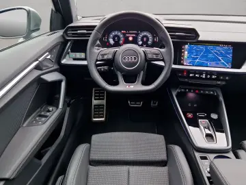 AUDI S3 2.0TFSI quattro Pano Matrix SONOS APak.Fahren