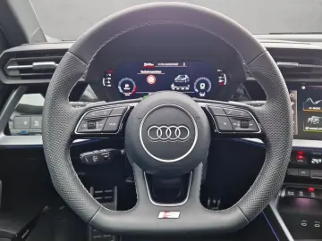 AUDI S3 2.0TFSI quattro Pano Matrix SONOS APak.Fahren