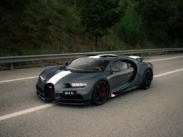 BUGATTI Chiron Sport  Les Légendes du Ciel  - 1 of 5