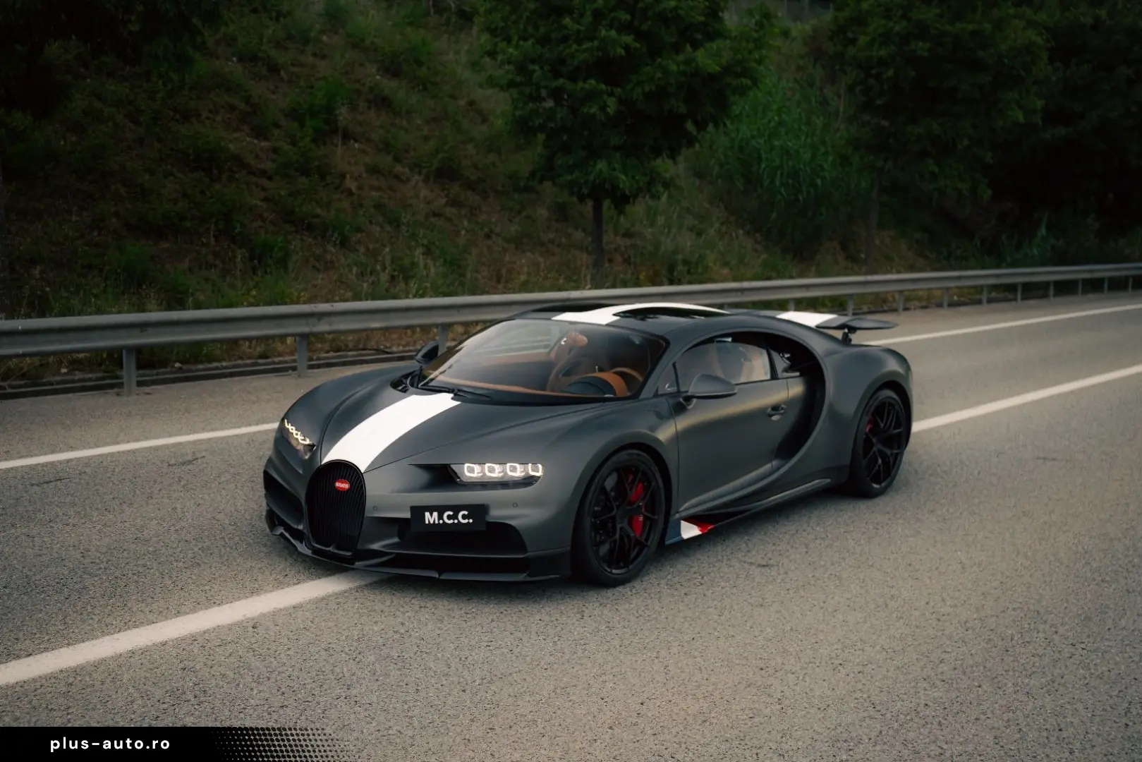 BUGATTI Chiron Sport  Les Légendes du Ciel  - 1 of 5
