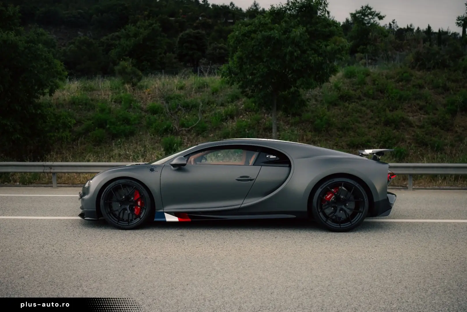 BUGATTI Chiron Sport  Les Légendes du Ciel  - 1 of 5