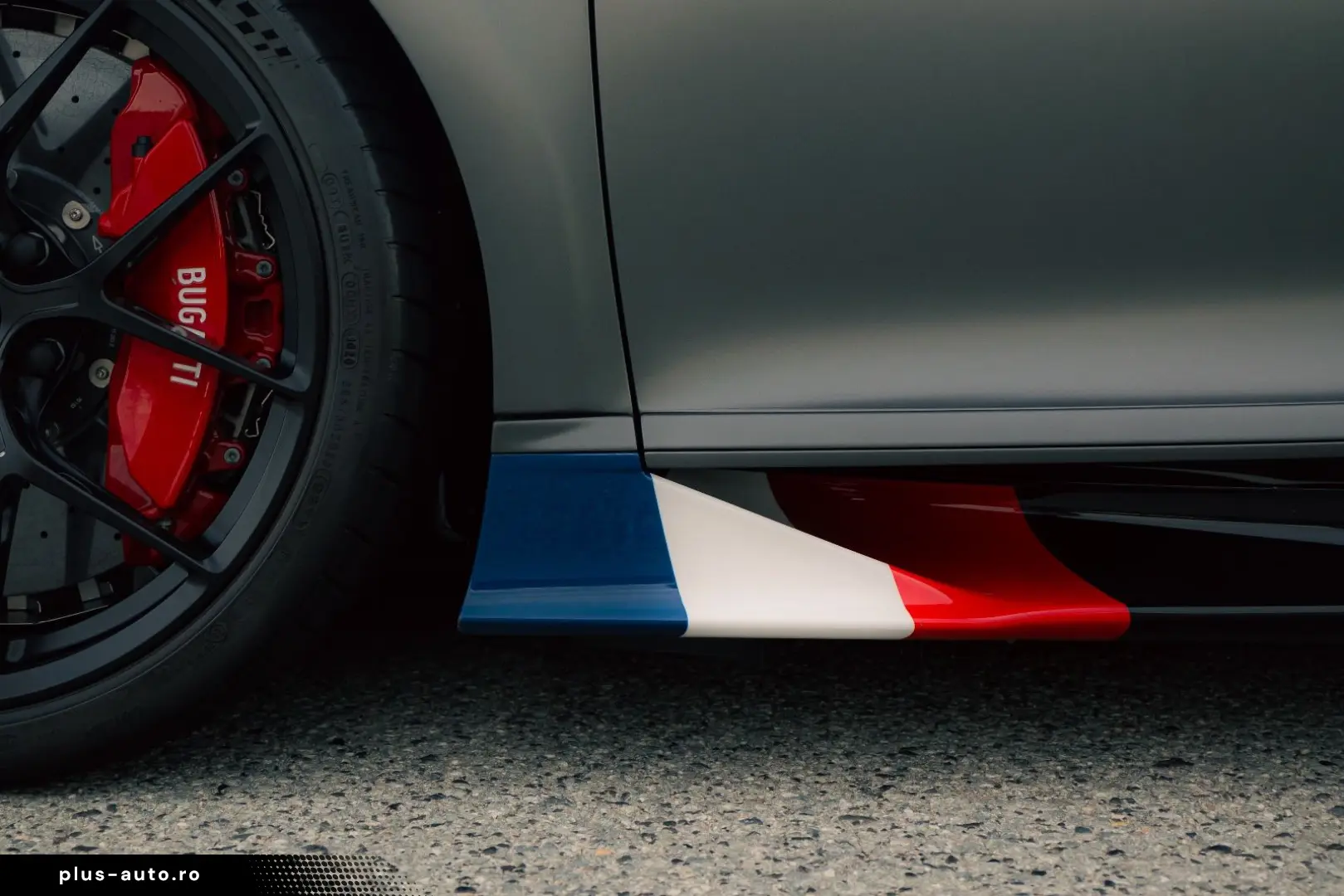 BUGATTI Chiron Sport  Les Légendes du Ciel  - 1 of 5