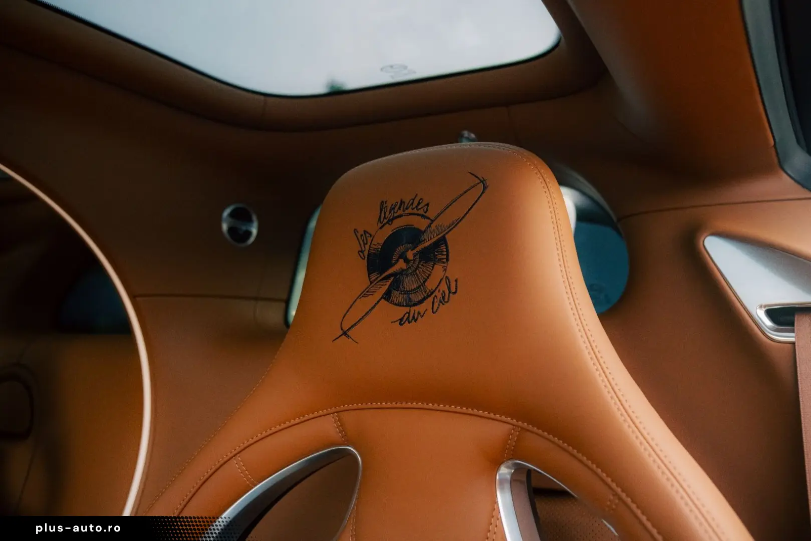BUGATTI Chiron Sport  Les Légendes du Ciel  - 1 of 5