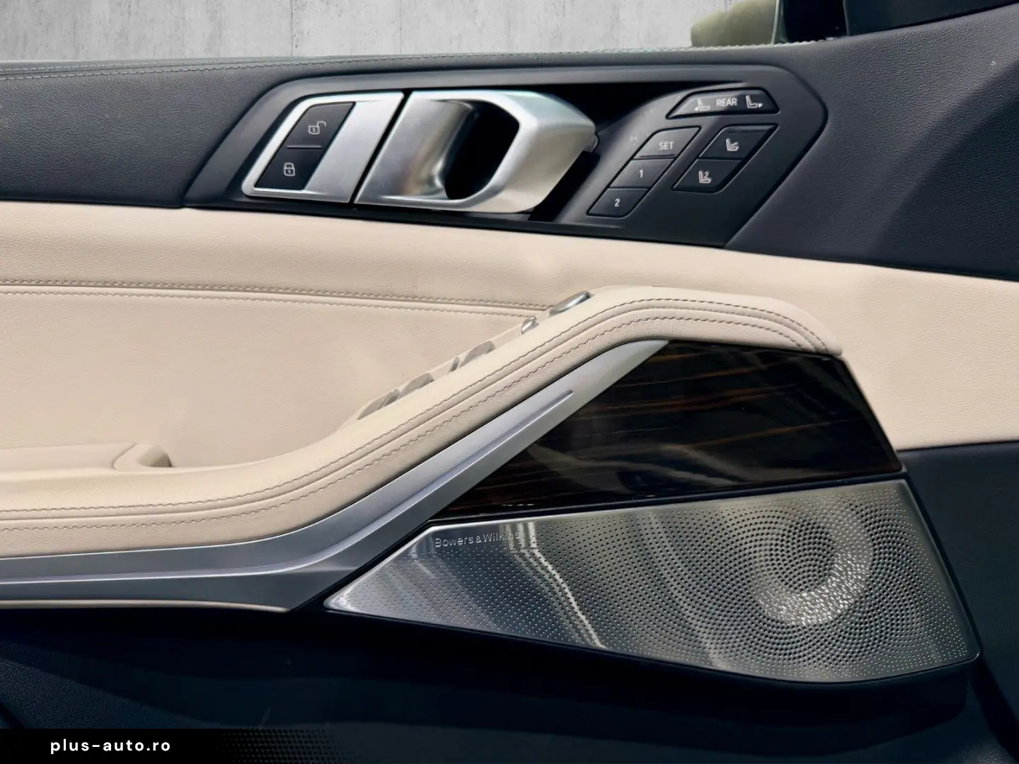 BMW X7 M60i