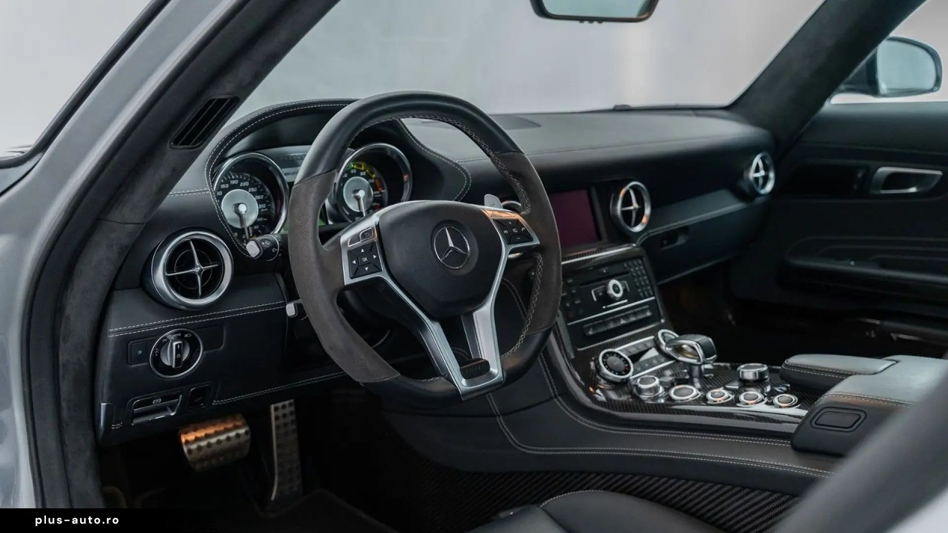 MERCEDES-BENZ SLS AMG Electric Drive