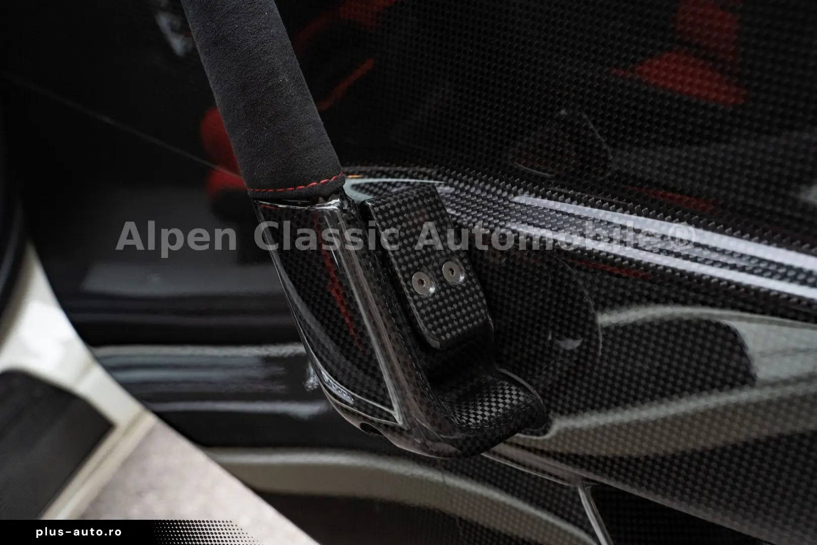 FERRARI 458 Speciale Carbon
