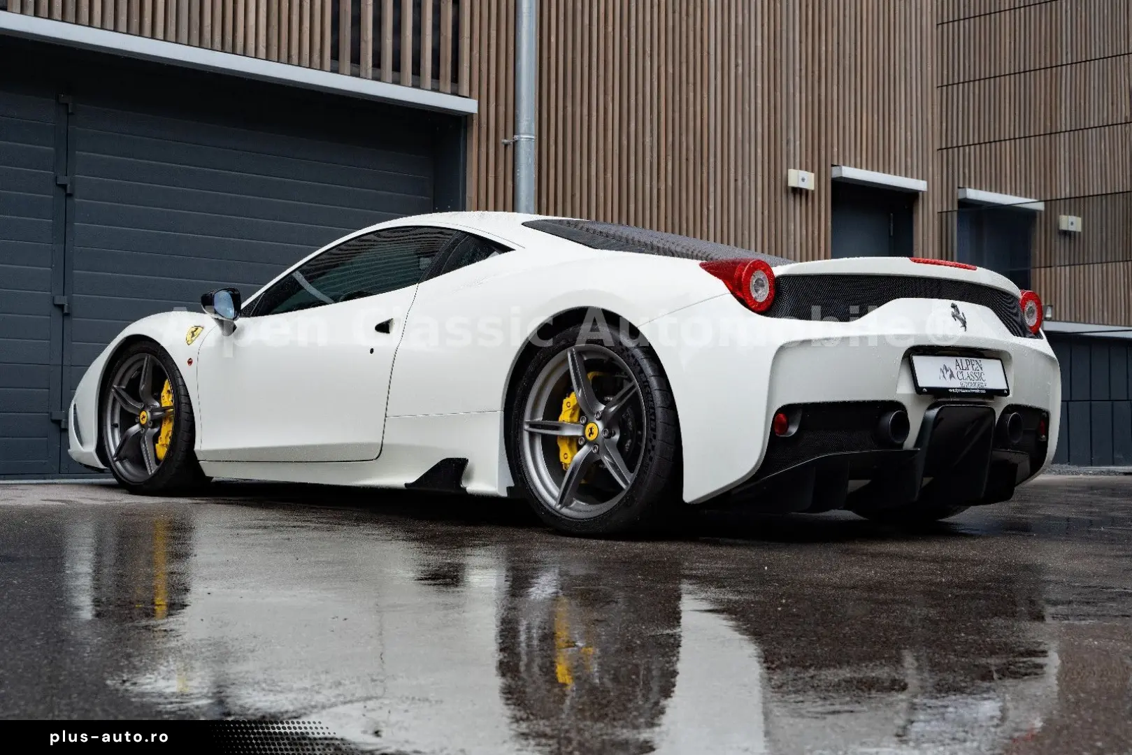 FERRARI 458 Speciale Carbon