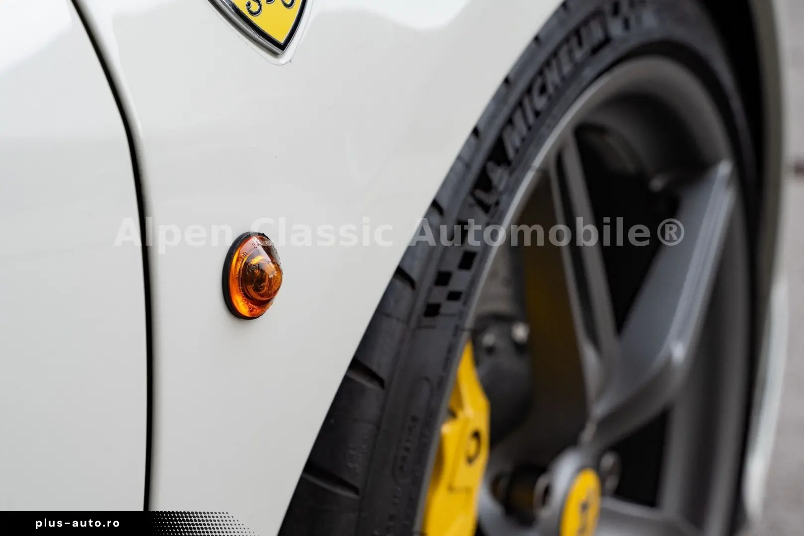 FERRARI 458 Speciale Carbon