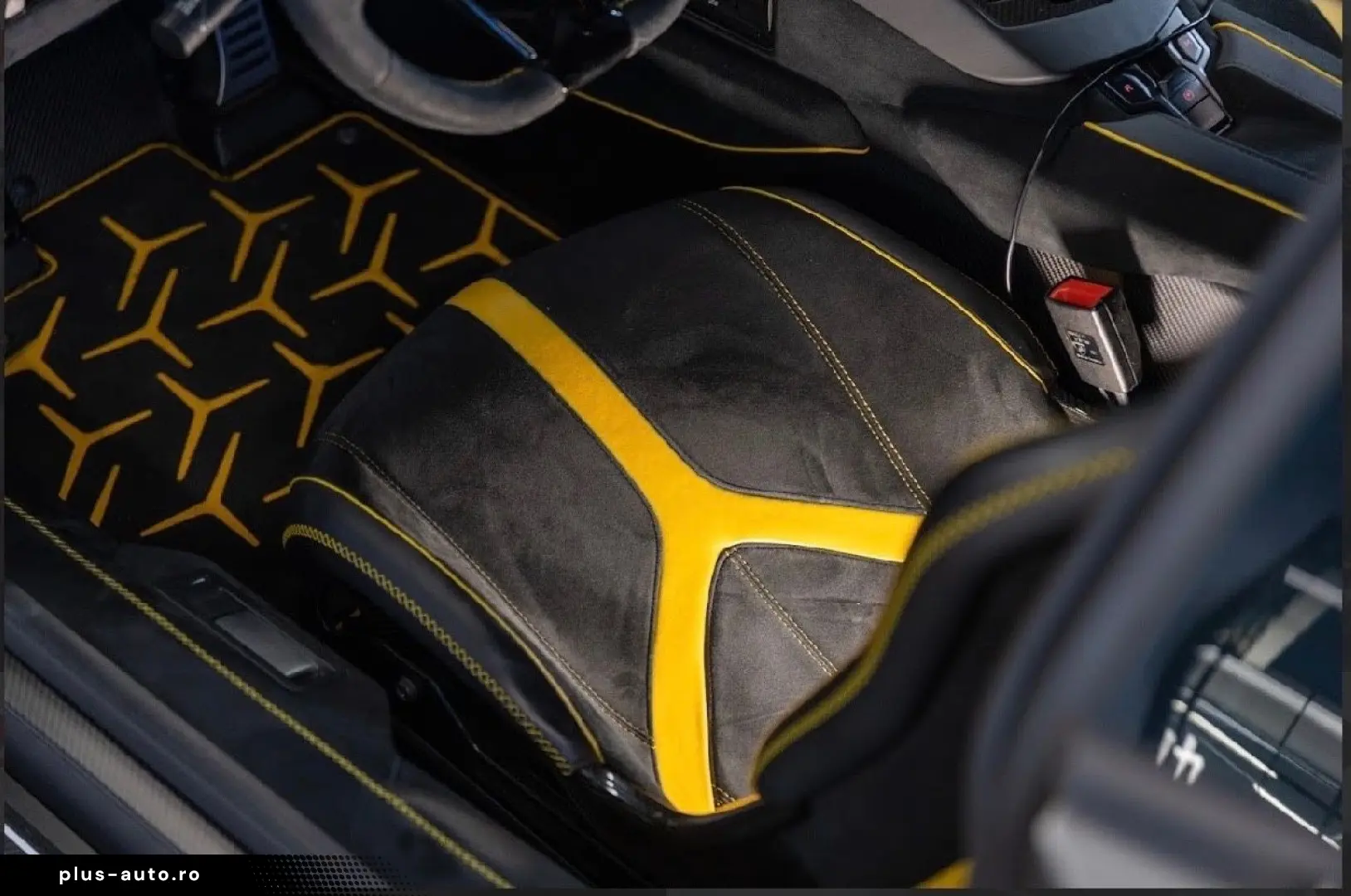 LAMBORGHINI Aventador SVJ
