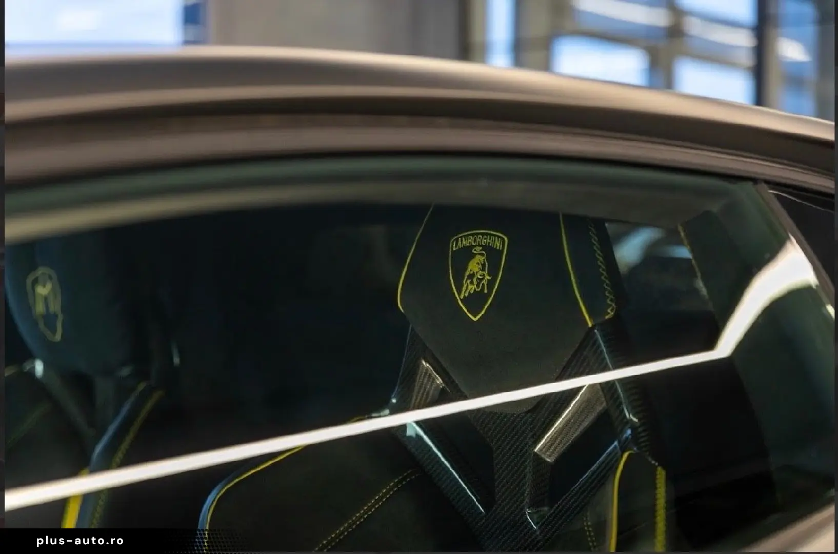 LAMBORGHINI Aventador SVJ