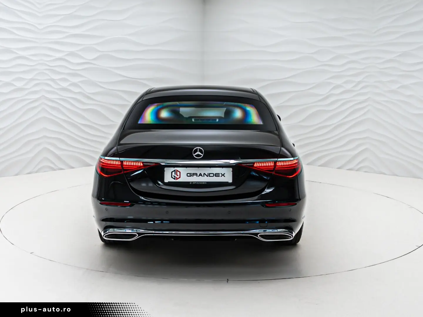 MERCEDES-BENZ S 680 GUARD VR10 4 Seats Fond TV