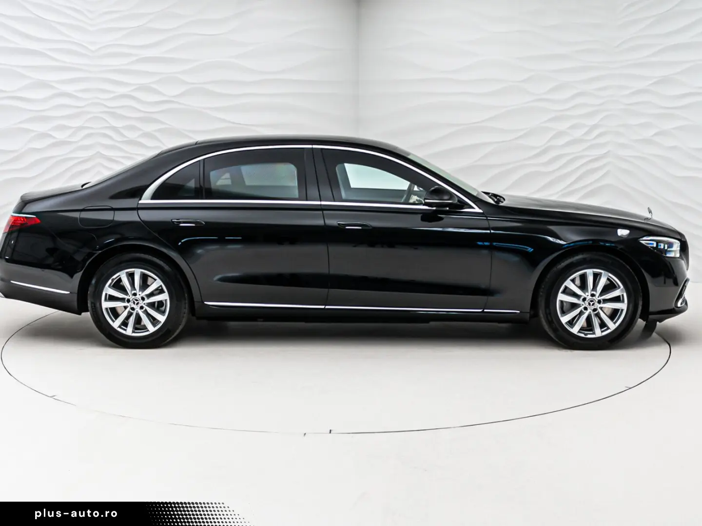 MERCEDES-BENZ S 680 GUARD VR10 4 Seats Fond TV