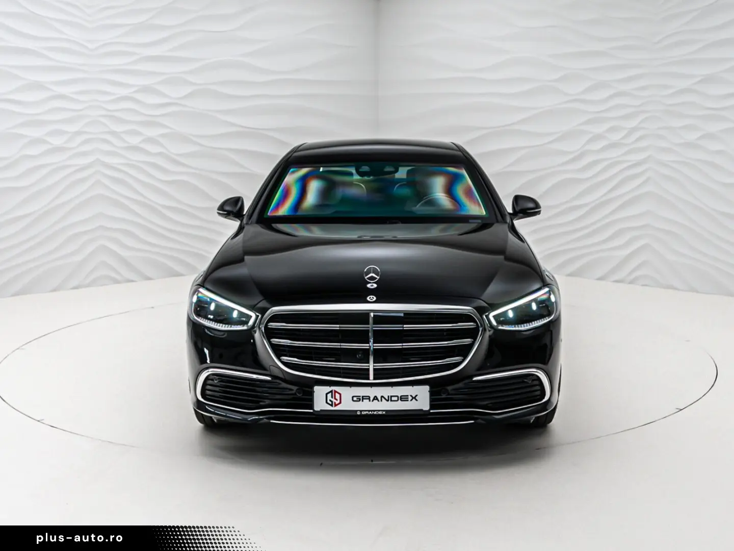 MERCEDES-BENZ S 680 GUARD VR10 4 Seats Fond TV