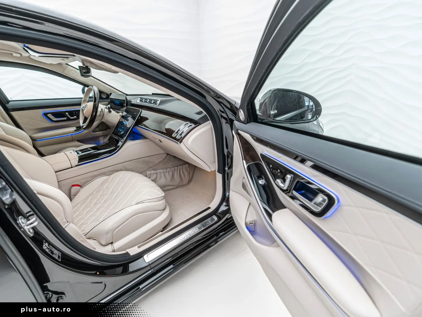 MERCEDES-BENZ S 680 GUARD VR10 4 Seats Fond TV