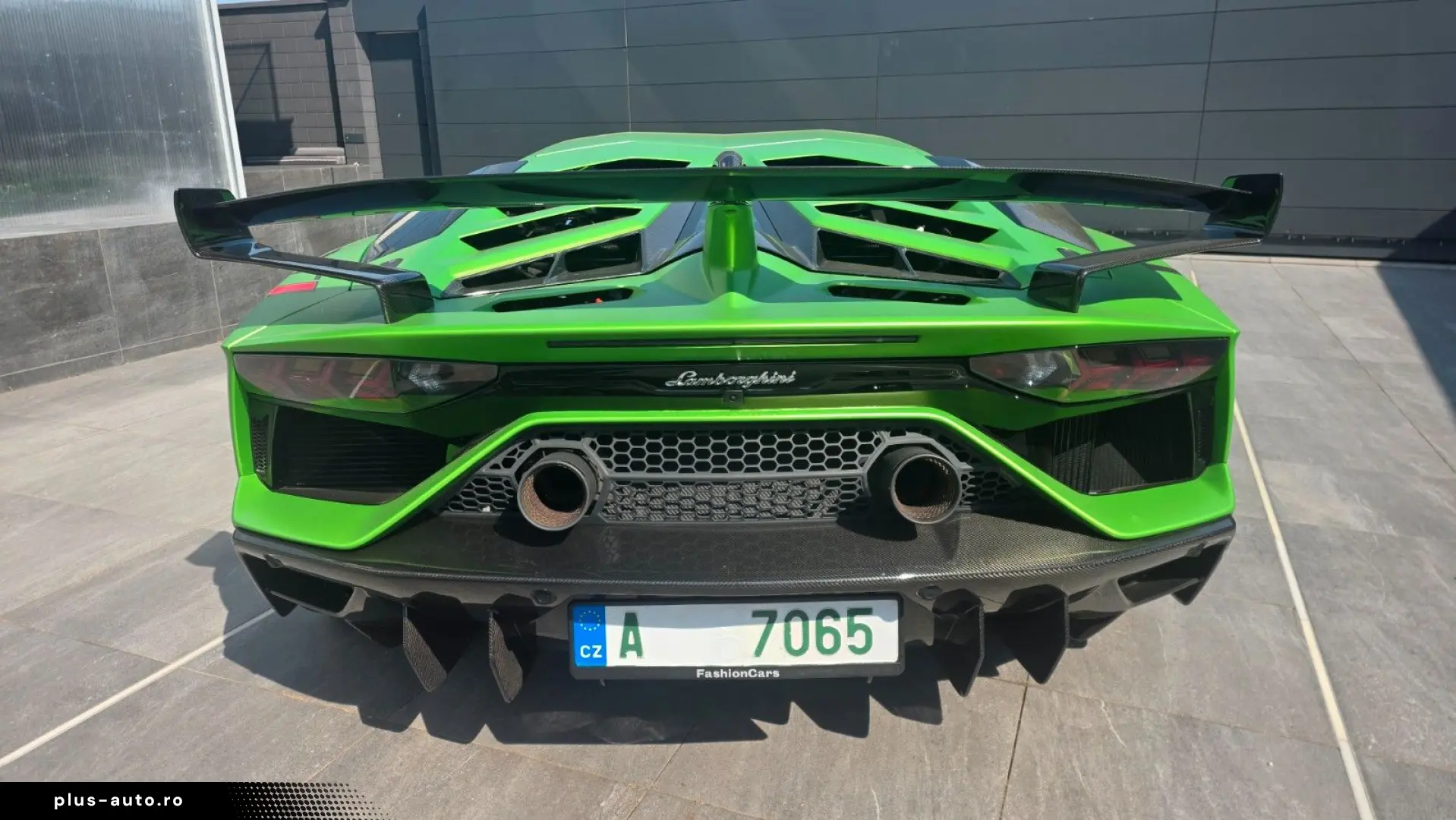 LAMBORGHINI Aventador SVJ MATT FULL CARBON SERVICE