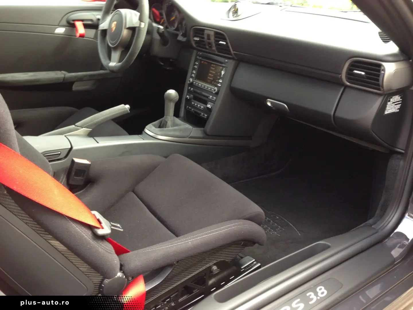 PORSCHE 911 997.2 GT3 RS 3.8  1Ha. Lift  Low Mileage