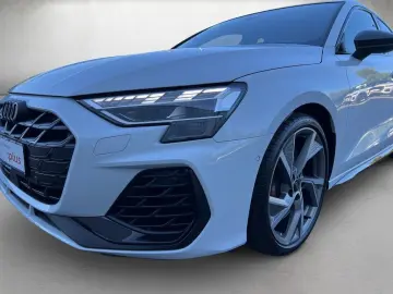 AUDI S3 Limousine 2.0 TFSI quattro S tronic  Matrix