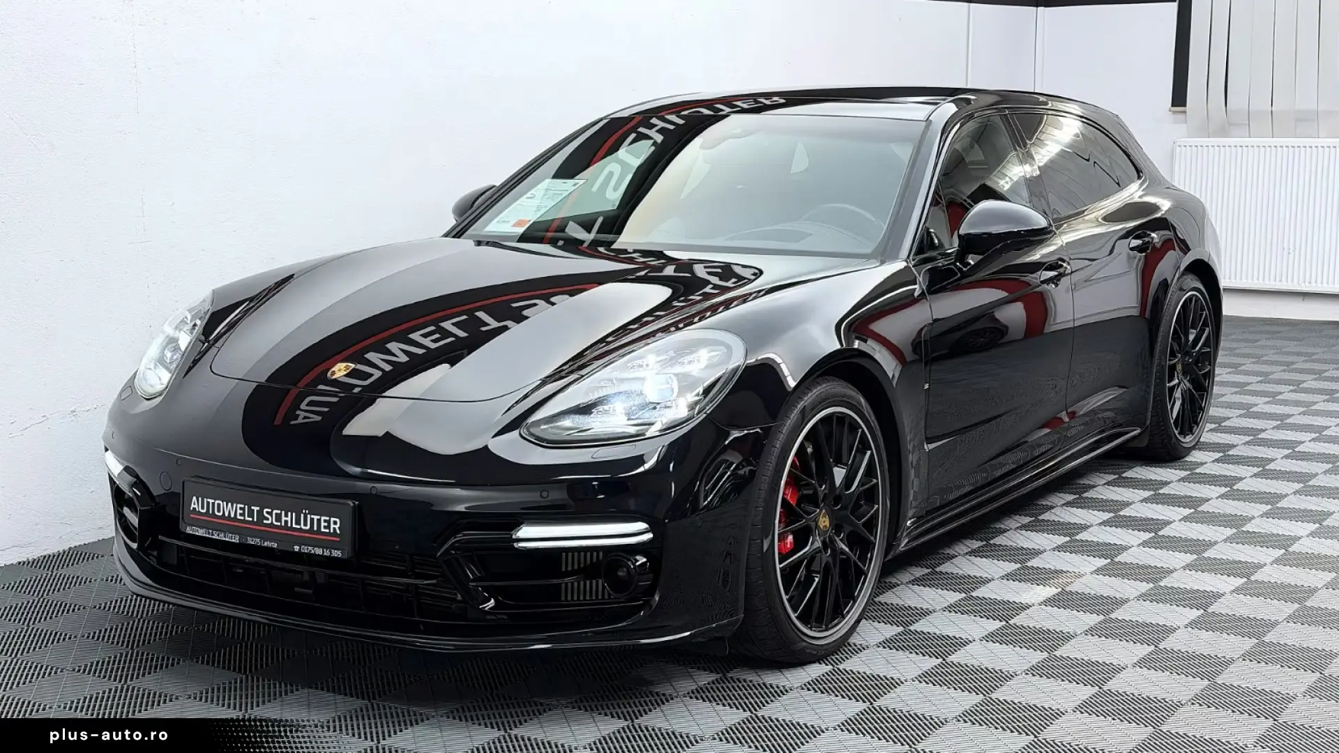 Porsche Panamera Sport Turismo GTS HGP Stage