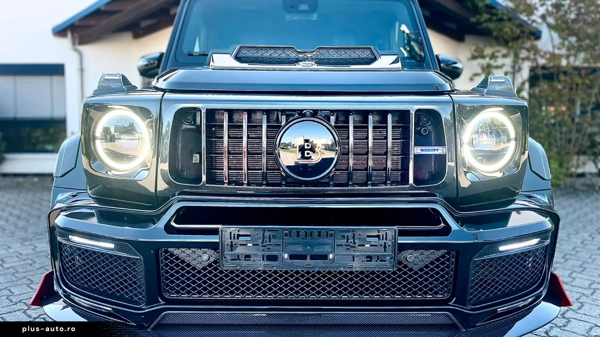 Mercedes-Benz G 63 AMG  BRABUS 900 ROCKET OPTIK STHZG