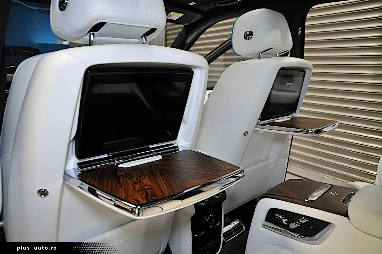 ROLLS ROYCE Cullinan - 4 SITZE-PANORAMA-ENTERTAINMENT
