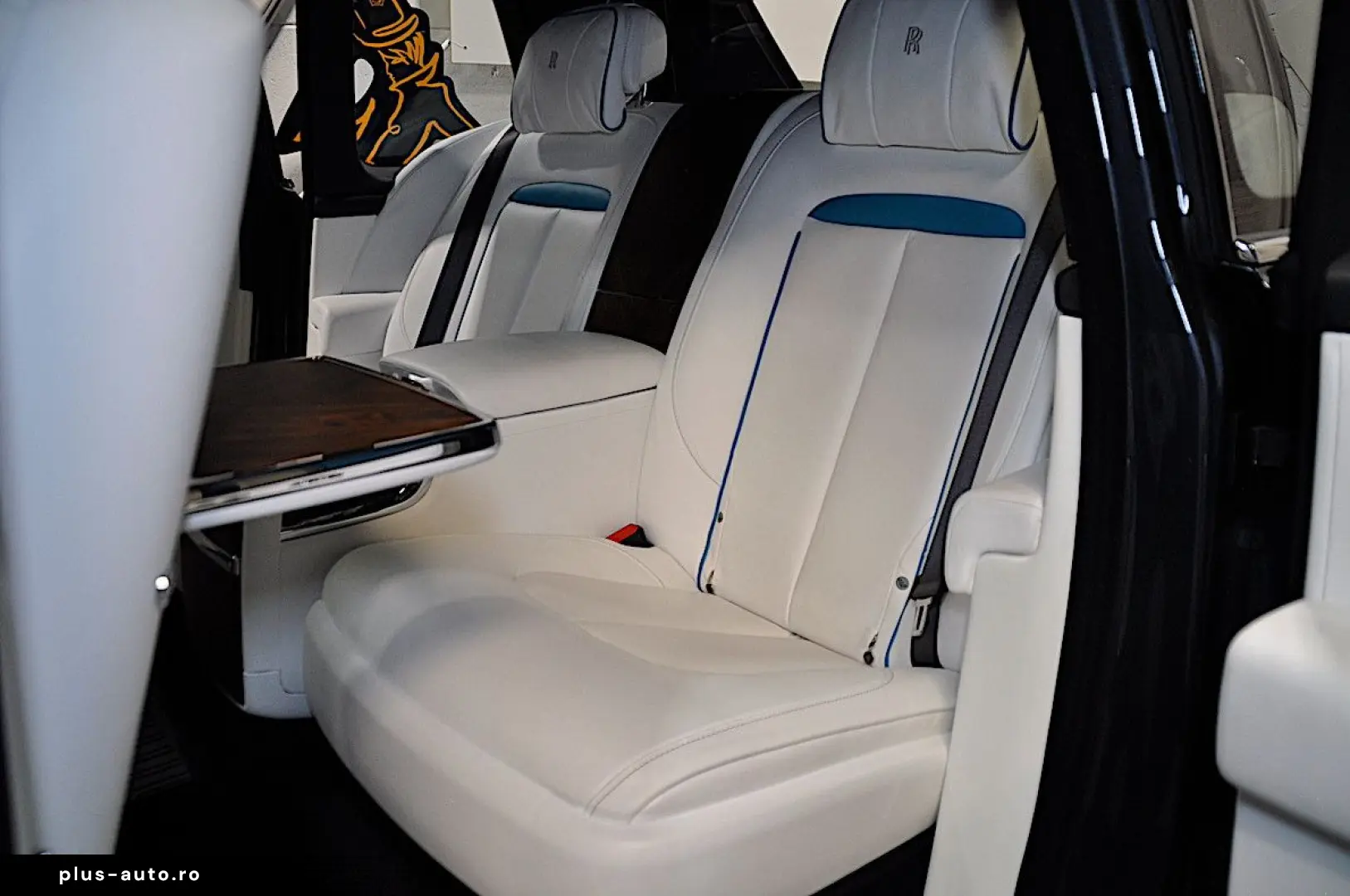 ROLLS ROYCE Cullinan - 4 SITZE-PANORAMA-ENTERTAINMENT