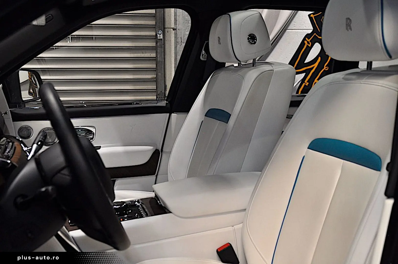 ROLLS ROYCE Cullinan - 4 SITZE-PANORAMA-ENTERTAINMENT