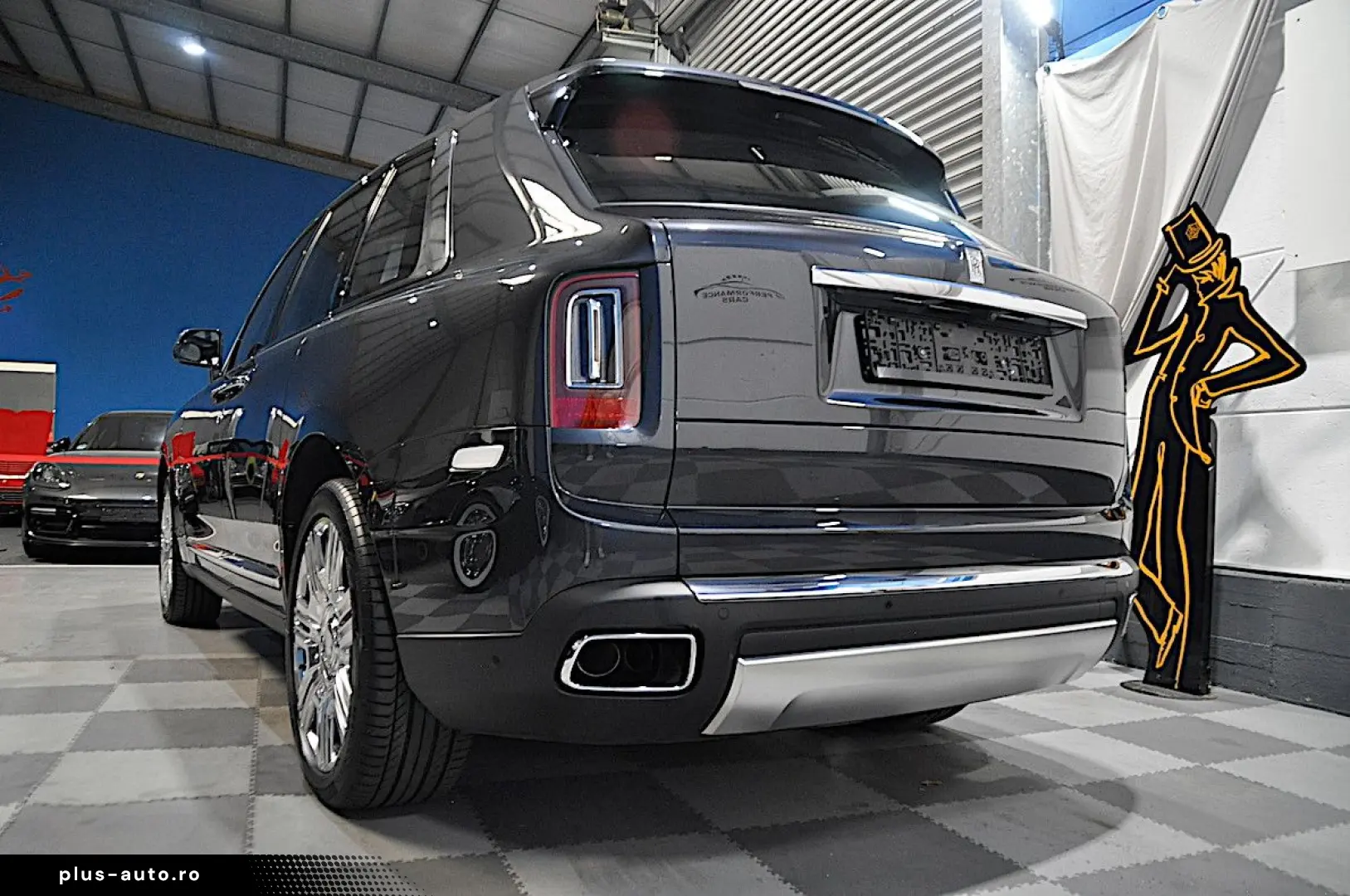 ROLLS ROYCE Cullinan - 4 SITZE-PANORAMA-ENTERTAINMENT