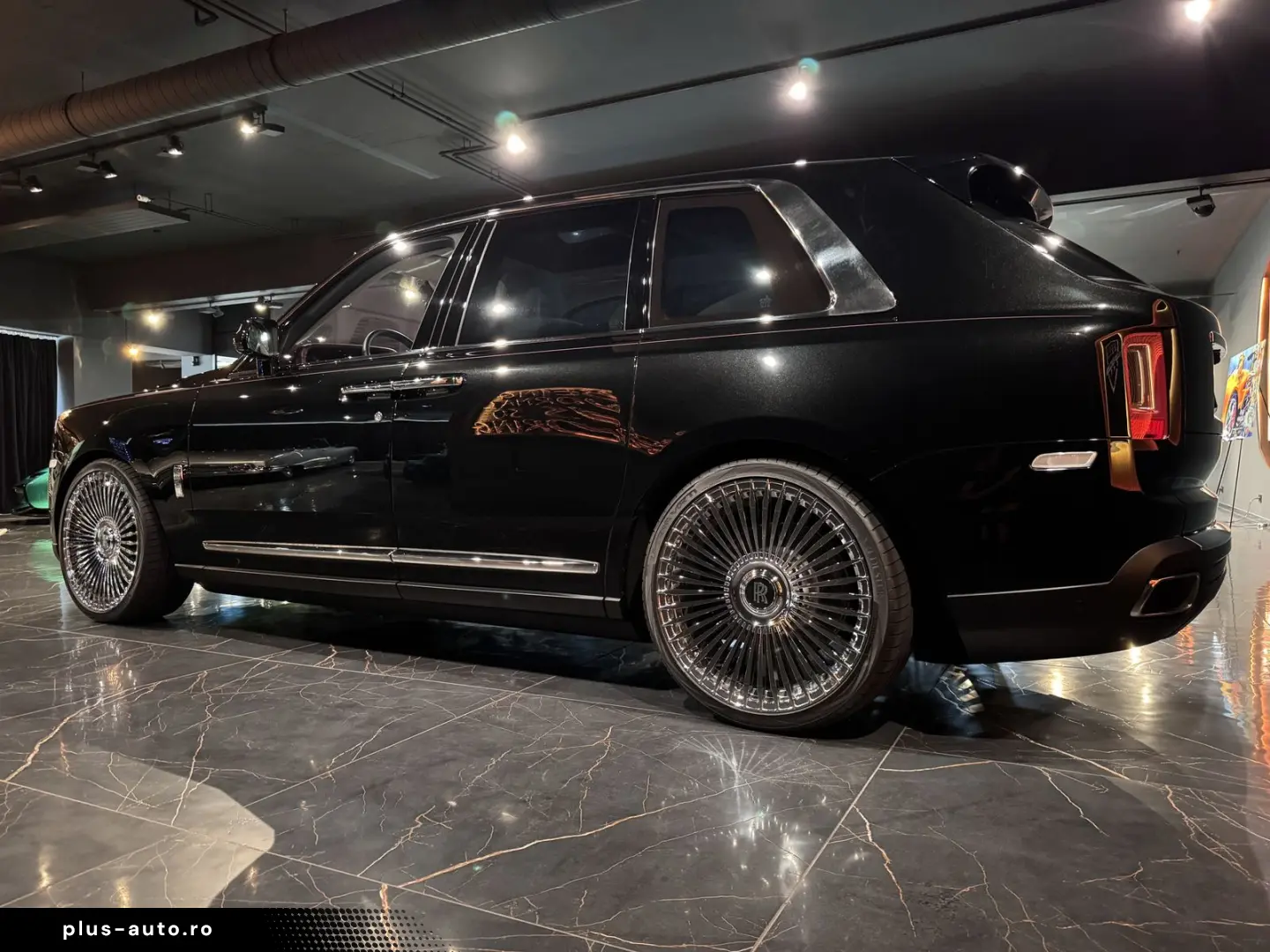 ROLLS ROYCE Cullinan 24Zoll große Inspektion neu tolle Optik