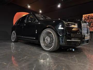 ROLLS ROYCE Cullinan 24Zoll große Inspektion neu tolle Optik