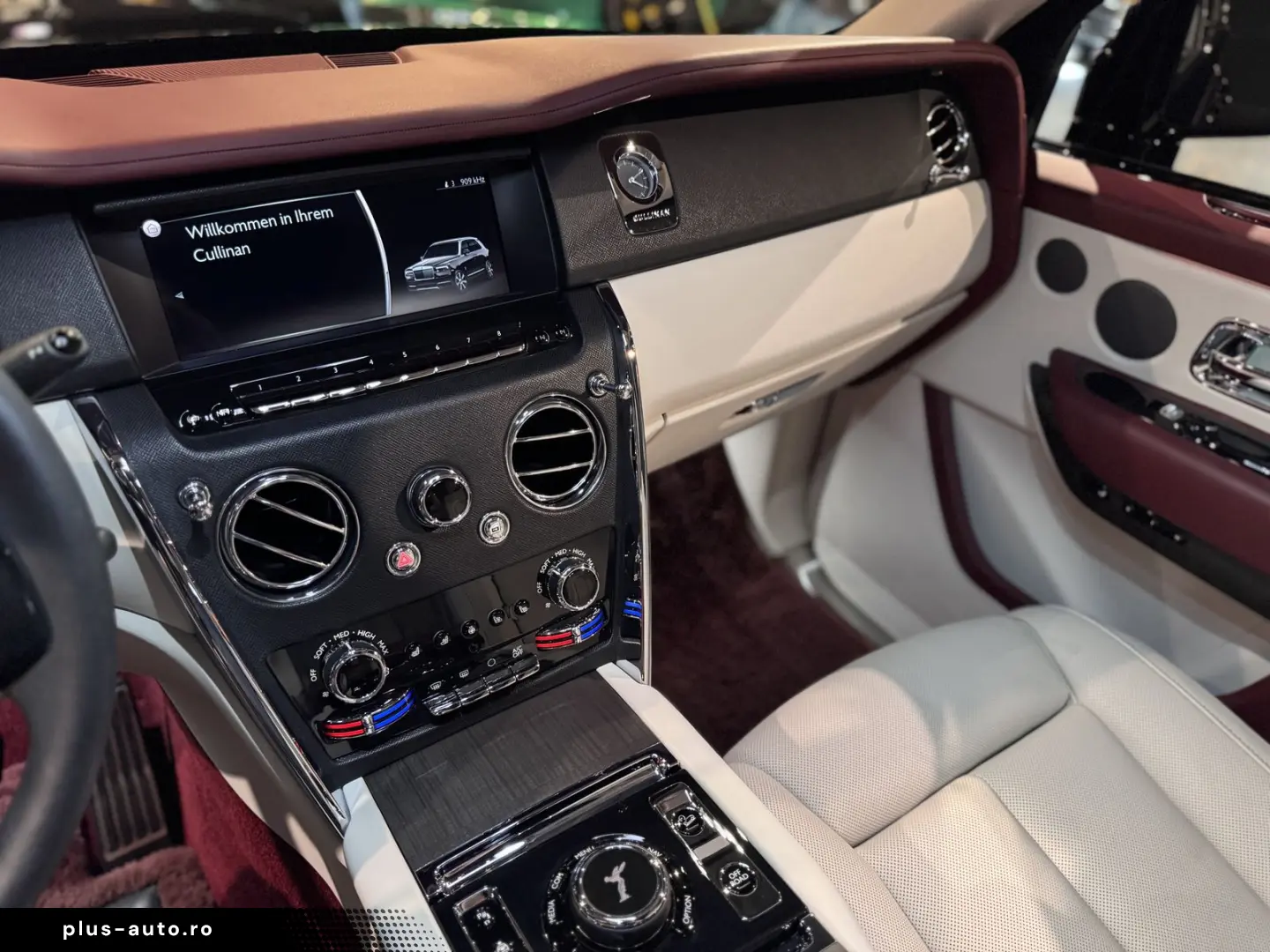 ROLLS ROYCE Cullinan 24Zoll große Inspektion neu tolle Optik