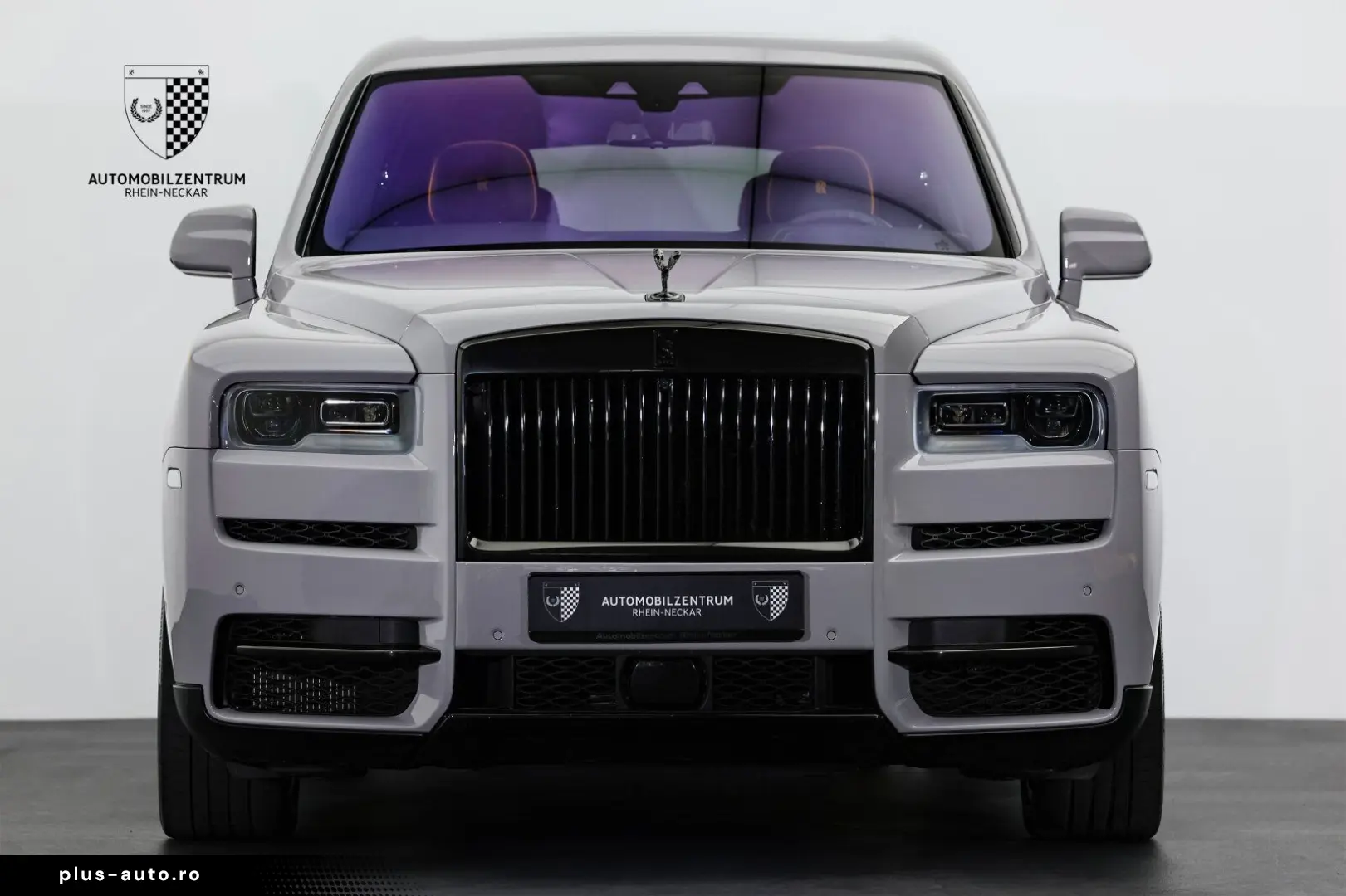 ROLLS ROYCE Cullinan Black Badge ImmersiveSeat RearTheatre