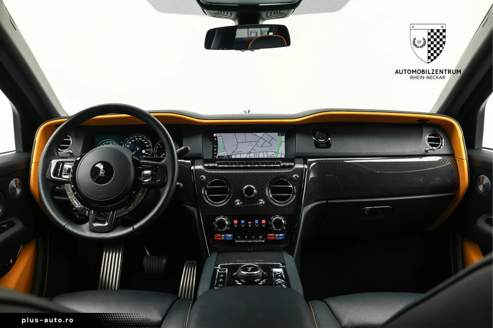 ROLLS ROYCE Cullinan Black Badge ImmersiveSeat RearTheatre