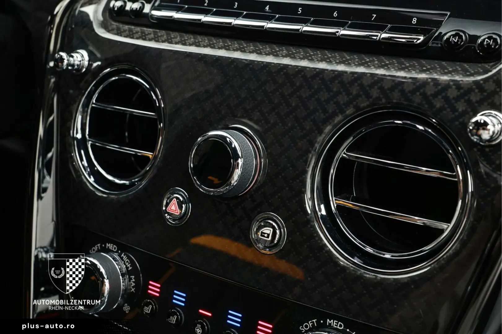 ROLLS ROYCE Cullinan Black Badge ImmersiveSeat RearTheatre
