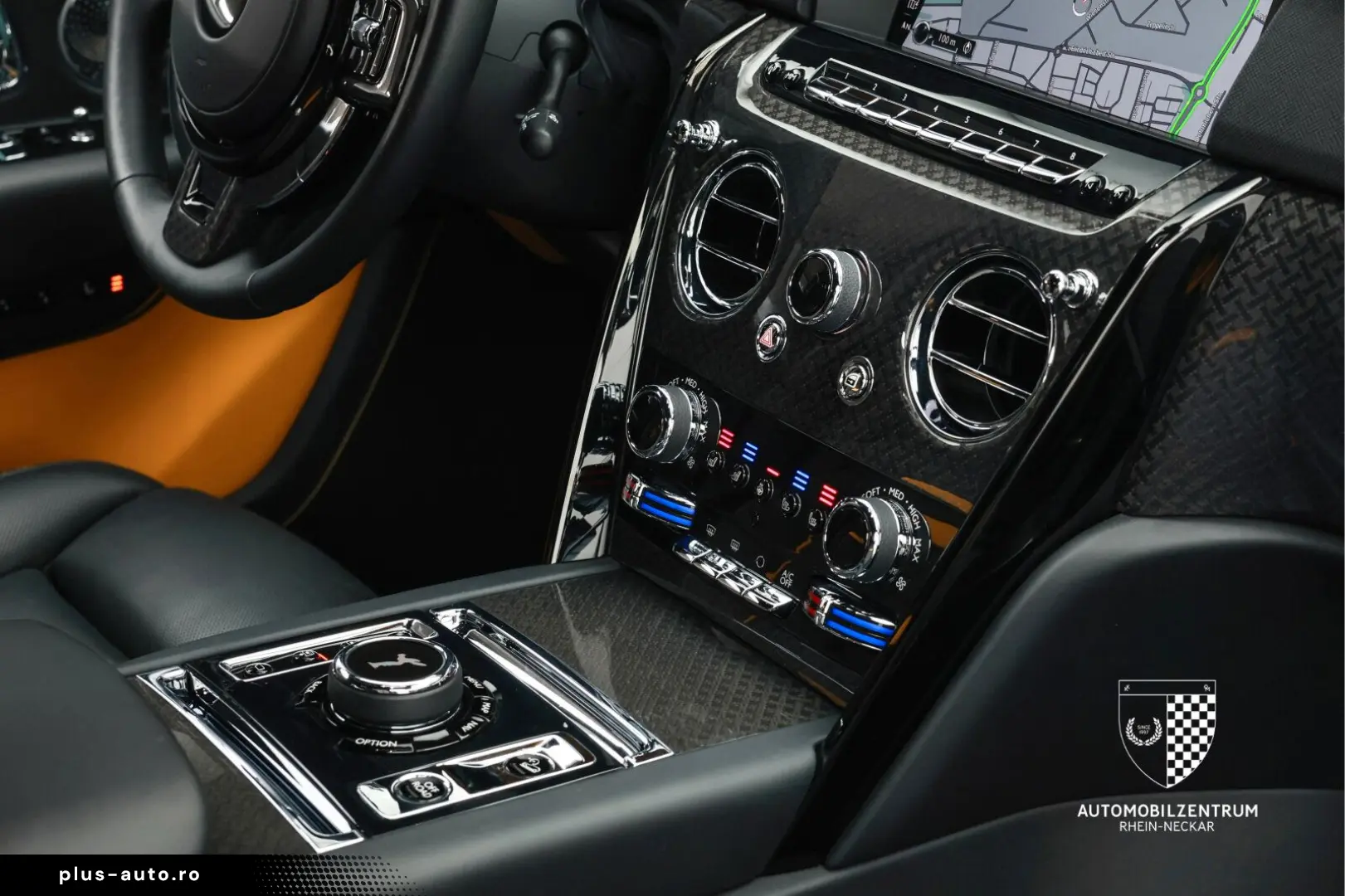 ROLLS ROYCE Cullinan Black Badge ImmersiveSeat RearTheatre