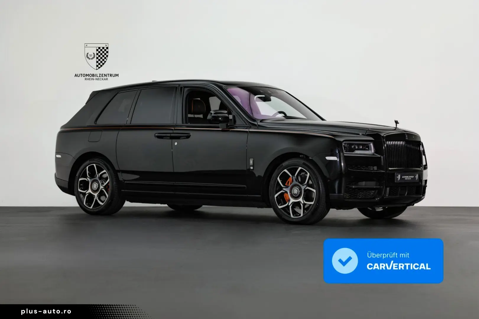 ROLLS ROYCE Cullinan Black Badge Coachline Starlight Bespoke