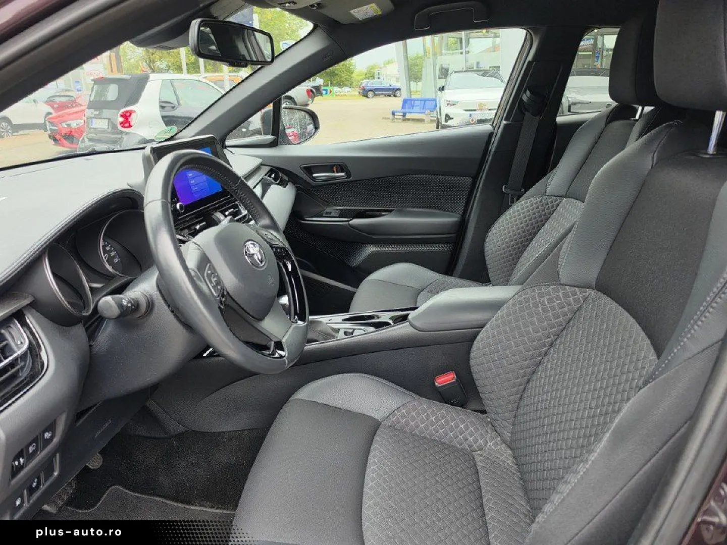 TOYOTA C-HR 1.8 Hybrid (122 PS) Team D
