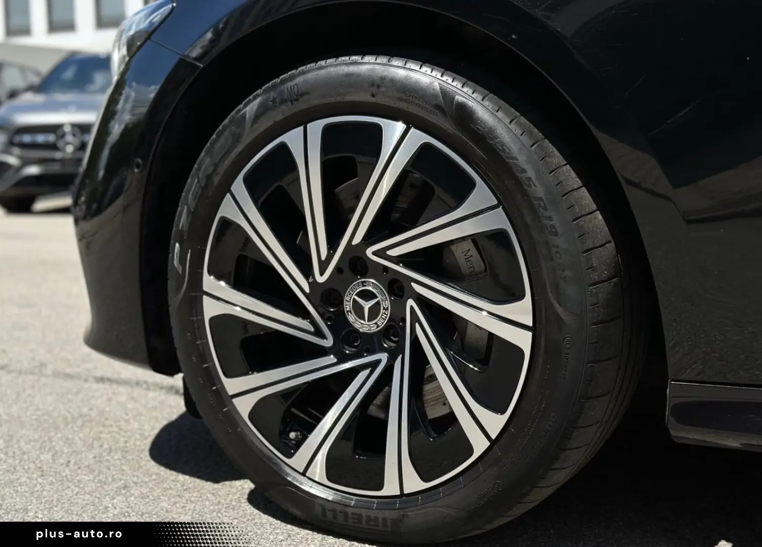 MERCEDES-BENZ E 300 e EXCLUSIVE Premium Burm4D SitzKlima 19