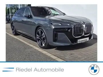 BMW 740d xDrive M Sportpaket Standhzg ab 3 49% eff.