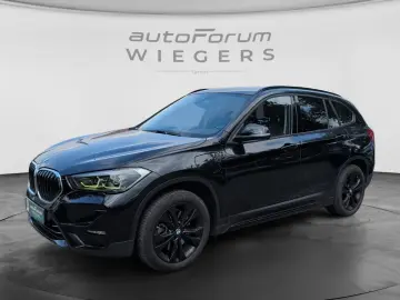 BMW X1 xDrive25e Sport Line Aut. Navi Leder SHZ