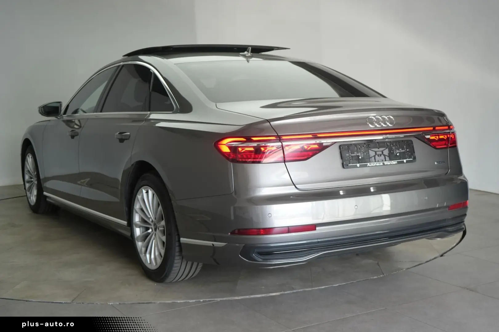AUDI A8 55 TFSI quattro tiptronic Leder ACC HUD Pano