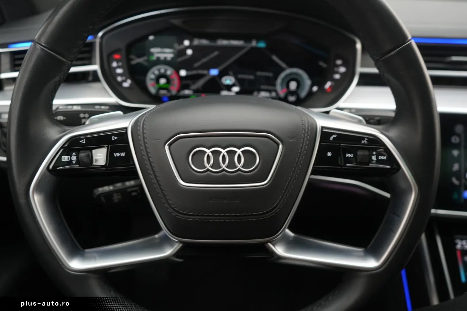 AUDI A8 55 TFSI quattro tiptronic Leder ACC HUD Pano