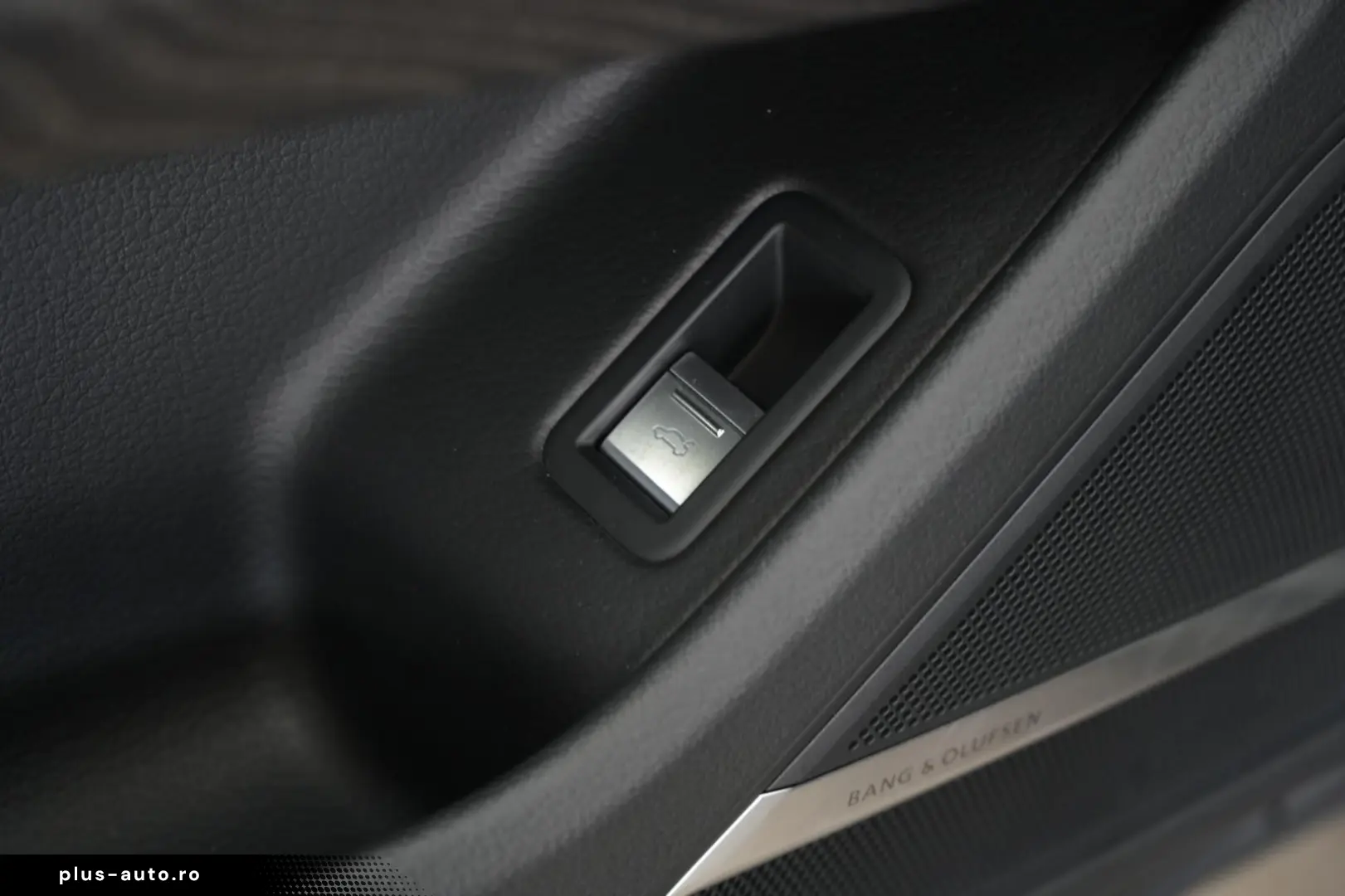AUDI A8 55 TFSI quattro tiptronic Leder ACC HUD Pano